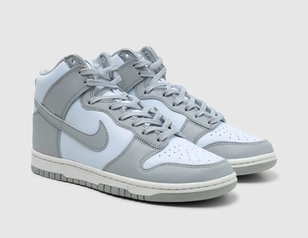 Nike Women's Dunk High Blue Tint / Light Smoke Grey - Summit White